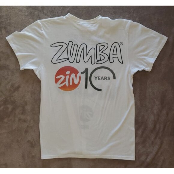 Zumba Wear "We Move The World" T-Shirt One Size Fits Most White - Picture 3 of 8
